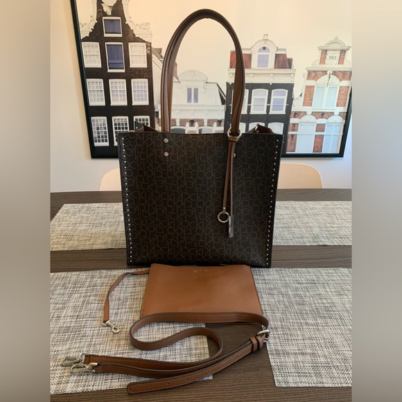 Calvin Klein Tote - Picture 1 of 4